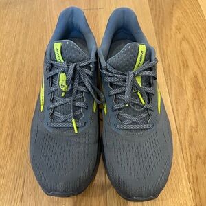 Mens Brooks Anthem 5 sneakers